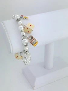 Bracciale elastico con ciondolo a tema casinò e gioco d'azzardo (placcato argento) - Foto 1 di 3