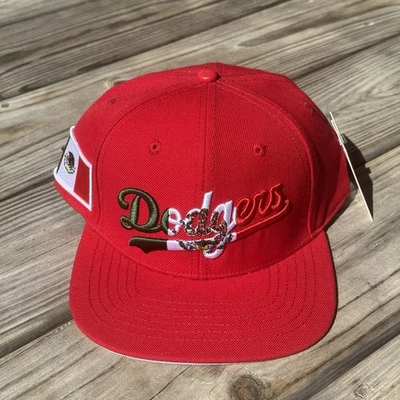 Pro Standard Los Angeles Dodgers Mexico Flag SnapBack Hat Red - Image 1 of 4