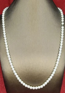 Costume Jewellery Pearl Necklace . - Picture 1 of 2