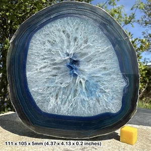 Blue agate slice for decoration and crystal healing - Picture 1 of 1
