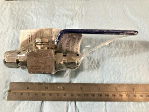 2 X Hy-Lok H1B-H-8T 1/2" OD Tube 6000PSI- PVDF- 6MO 2WT- 105 Series Ball Valves - Picture 1 of 9