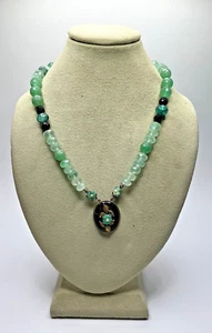 CO4. Vintage Aventurine and Green Agate Beaded Pendant Necklace - Picture 1 of 10