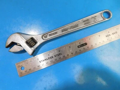 USADO, PUNTO AZUL (10 PULGADAS) LLAVE AJUSTABLE Foto 1 de 4