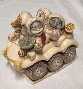 Harmony Kingdom "Moon Rovers" 2001 Royal Watch Collector's - Picture 1 of 7