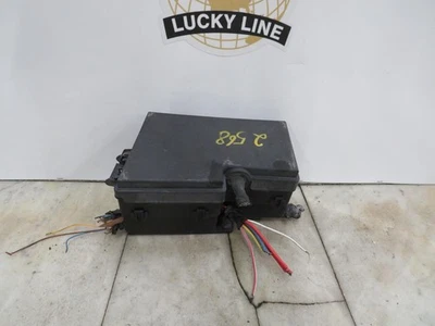 12 13 14 FORD FOCUS ENGINE FUSE BOX Foto 1 de 4