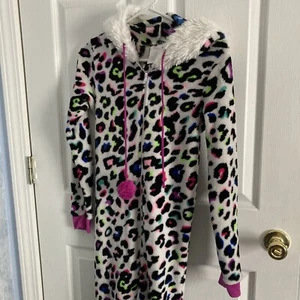 Secret Treasures sleepwear Size S Winter Pajamas Faux Fur Hood.needs Sewing - Picture 1 of 10