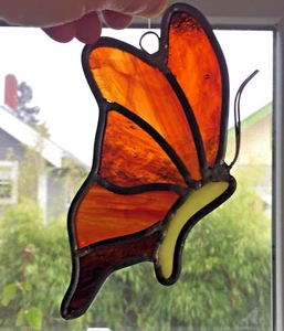 VINTAGE Leaded Stained Glass Art BUTTERFLY SunCatcher 6.5” Insect Animal - Picture 1 of 4