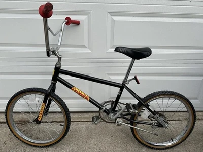 Bicicleta BMX Ross Piranha Años 80 De Colección - Original Survivor - Negra 20” Old School Foto 1 de 4