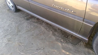 Panel de moldura basculante inferior derecho pasajero Chevy Impala 2000-2005 OEM Rh Foto 1 de 4