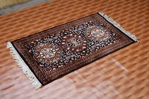 Gold color 2.6x4 Silk Rugs Area Rug Oriental Navajo Living Room Turkish Black - Picture 1 of 5