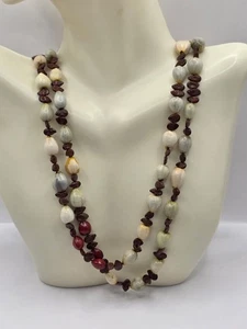 Vintage natürliche Samen & Perlen rot und Erdtöne Halskette 50" - Bild 1 von 5