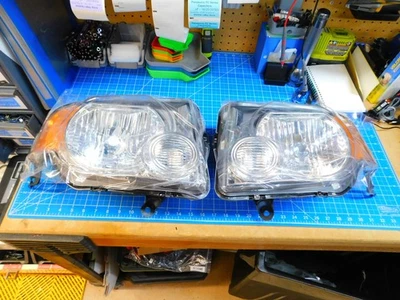 Ford Escape 2008-2012 Headlight Assembly - Right and Left - New in Box - Image 1 of 4