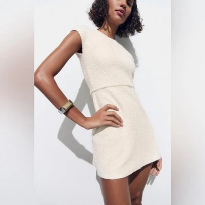 Vestido Zara Jacquard Texturizado Talla Mediana Foto 1 de 4