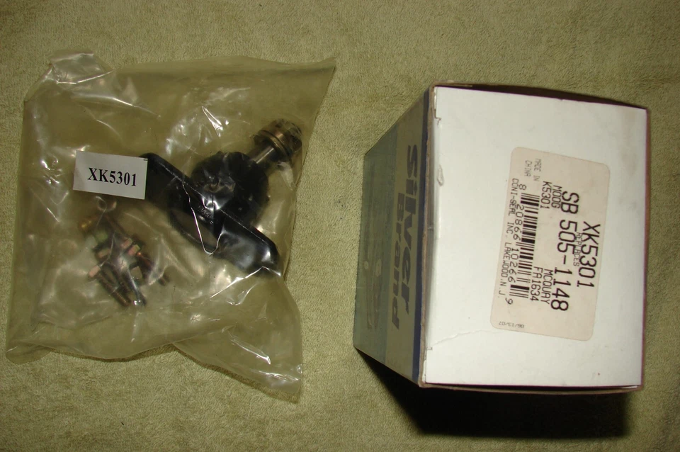 Junta de rótula suspensión delantera inferior marca plata (XK5301) Foto 1 de 1