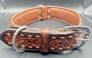 Fibbia collare cane Angel "Tucson" lavorata in pelle marrone stampata ottime condizioni taglia 24" Canada - Foto 1 di 11
