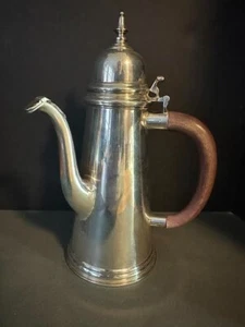 TIFFANY & CO.RARE ANTIQUE STERLING SILVER COFFEE POT QUEEN ANNE STYLE - Picture 1 of 10