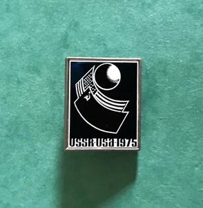 USSR Original Vintage Pinback USA - USSR Space Cooperation Rare Glass Brooch #n2 - Picture 1 of 4