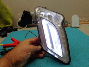 VOLVO S60 11 12 13 RIGHT PASSENGER LED DAYTIME POSITION RUNNING FOG LIGHT LAMP - Picture 1 of 9