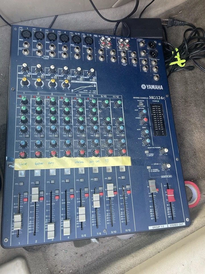 Yamaha MG124CX Mixing Console 12-Channel Compact Audio Mixer - Image 1 of 1