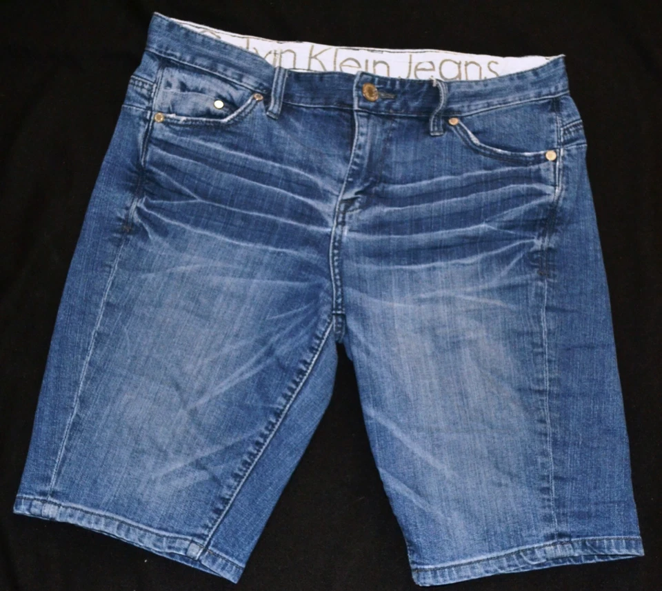 Calvin Klein Jean Shorts Juniors Size 4 - Image 1 of 1
