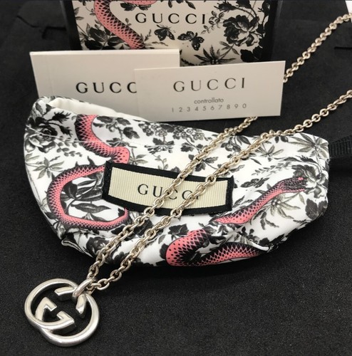 Collana Gucci con logo GG SV925 argento per donna e uomo prezzo premium