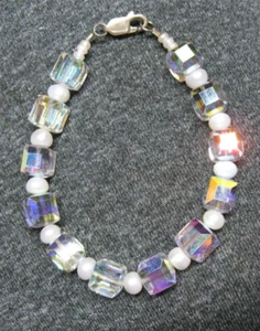 Estate .925 STERLING SILVER Faux Pearl Carnival Glass CRYSTAL CUBE Bracelet 7" L - Picture 1 of 7