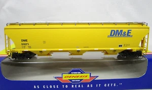 Athearn HO Scale DM&E Dakota Minnesota Eastern Trinity 5161 Covered Hopper NOS - Picture 1 of 9