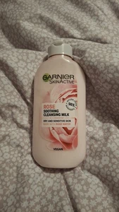 Garnier Rose Water Cleansing Milk 200ml – Makeup Remover & Hydrating - Picture 1 of 2