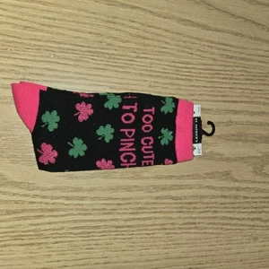 New! "Too Cute to Pinch" Kids Girls Socks 9-3 Youth Shamrocks St Patrick's Day - Picture 1 of 3