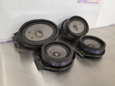 18 2018 GMC CANYON DENALI BOSE SPEAKER SET 84190241 94772192  - Image 1 of 4