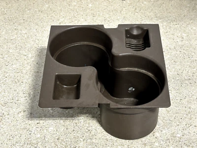 04-07 Cadillac Srx Portavasos Doble Consola Central Inserto Delantero Color Marrón Fabricante de Equipo Original Foto 1 de 4