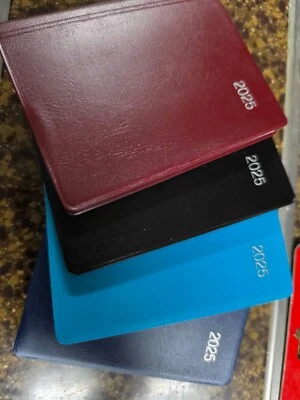 2025 Neumann 650 Zettler Taschenkalender 1 W 1 S 8,3 x 10,7 cm versch. 650-1001