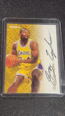 Skybox Premium 1996-97 - Autógrafos George Lynch tinta negra (AU) Foto 1 de 2