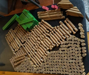 301 Stück Holzblock Bauset Lincoln Log Typ Spielzeug - Bild 1 von 11