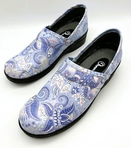 Ohmm Krankenschwestern Clogs Damenschuhe blau Paisley rutschfest Größe 9,5 100 % hergestellt für Herren - Bild 1 von 11