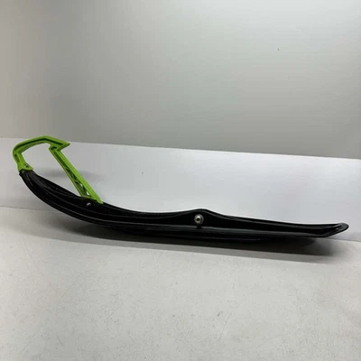 Esquí, plástico, negro-152,4 mm (6 pulgadas) - 2025 Arctic Cat ZR 858 ES 129 ATAC VERDE MANZANA Foto 1 de 4