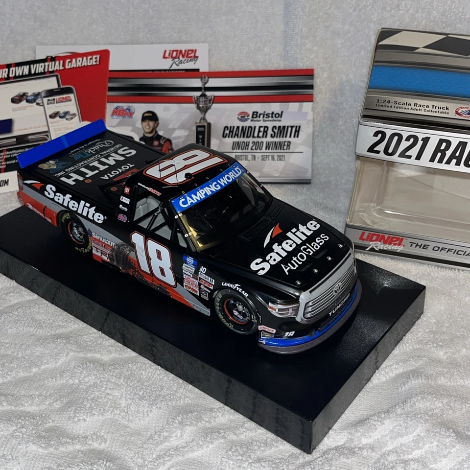 2021 #18 Chandler Smith Safelite Bristol Truck Raced Win 1/24 NASCAR Diecast - Image 1 of 4