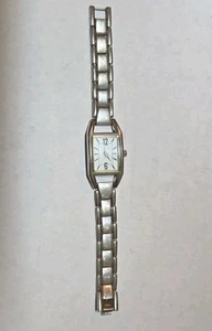 Vintage Ladies 78/1003 Y121E Silver Tone Rectangle Watch Runs New Battery - Picture 1 of 6