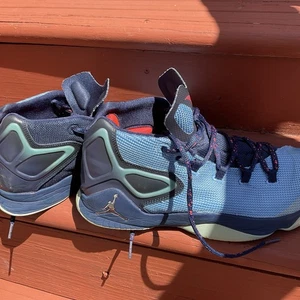 Zapatillas de baloncesto Jordan Melo M12 para hombre azules talla 11 827176-407 - Imagen 1 de 12