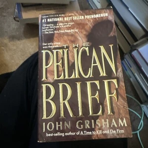 The Pelican Brief, by John Grisham (Paperback) (1993) B26 - Picture 1 of 1