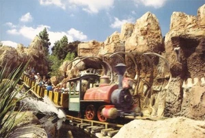 Vintage Disneyland ca. 1970 "Rip Roarin Fun" Big Thunder Mountain Postkarte - Bild 1 von 2