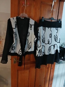 Ladies Black/White 2 Piece Skirt Suit By Avalon. Size UK 16. - Picture 1 of 8