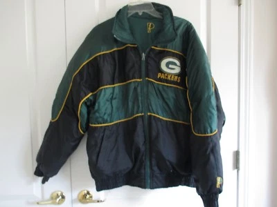Green Bay Packers by Pro Player sz M green, black & yellow reversible jacket  - Image 1 of 4