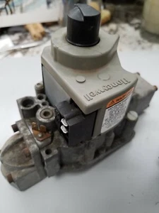 Pentair 471088 Natural Gas DSI Valve MiniMax 75/100 Pool Spa Heater VR8305M4884  - Picture 1 of 6