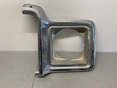 73-78 GM Chevy GMC Truck C-10, Blazer Jimmy C/K bisel de faros OEM paso derecho Foto 1 de 4