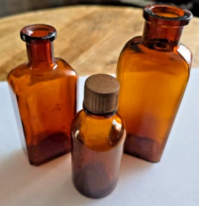 BOTELLAS DE MEDICINA ÁMBAR DE COLECCIÓN FARMACIA TAPA DE CORCHO FARMACIA VIDRIO MARRÓN MEDICAMENTOS - Imagen 1 de 5