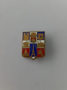 PARIS ENAMEL PIN BADGE, VINTAGE - Picture 1 of 2