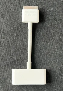 Apple A1422 30-pin to HDMI and Digital AV Adapter Converter for iPhone or iPad - Picture 1 of 7