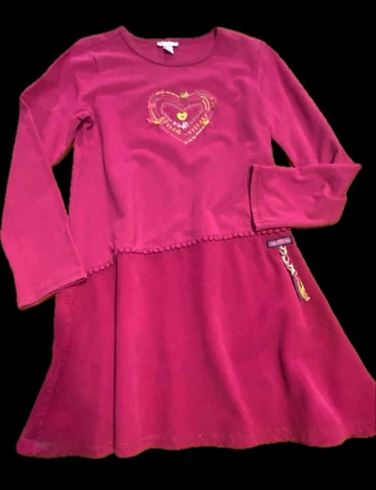 VESTIDO FUCSIA NAARTJIE NIÑOS TALLA 9 NIÑAS CON CORAZÓN BORDADO Y LINDA TRENZA Foto 1 de 4