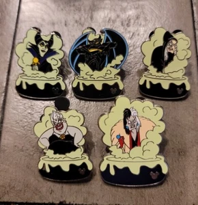 Disney Hidden Mickey Pins Villian Cauldron lot Of 5: Ursula, Cruella, Maleficent - Picture 1 of 7